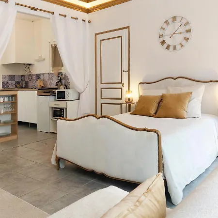 Le Petit Versailles - Face Gare - Wifi - Baignoire Lägenhet Sainte-Savine